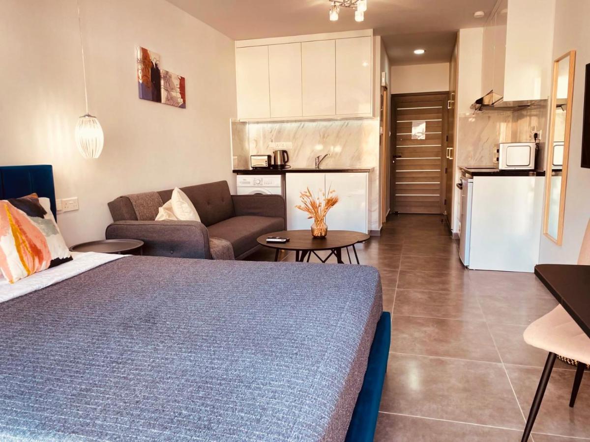 Phaedrus Living: Seaside Luxury Flat Athina 118 Apartment Paphos Bagian luar foto