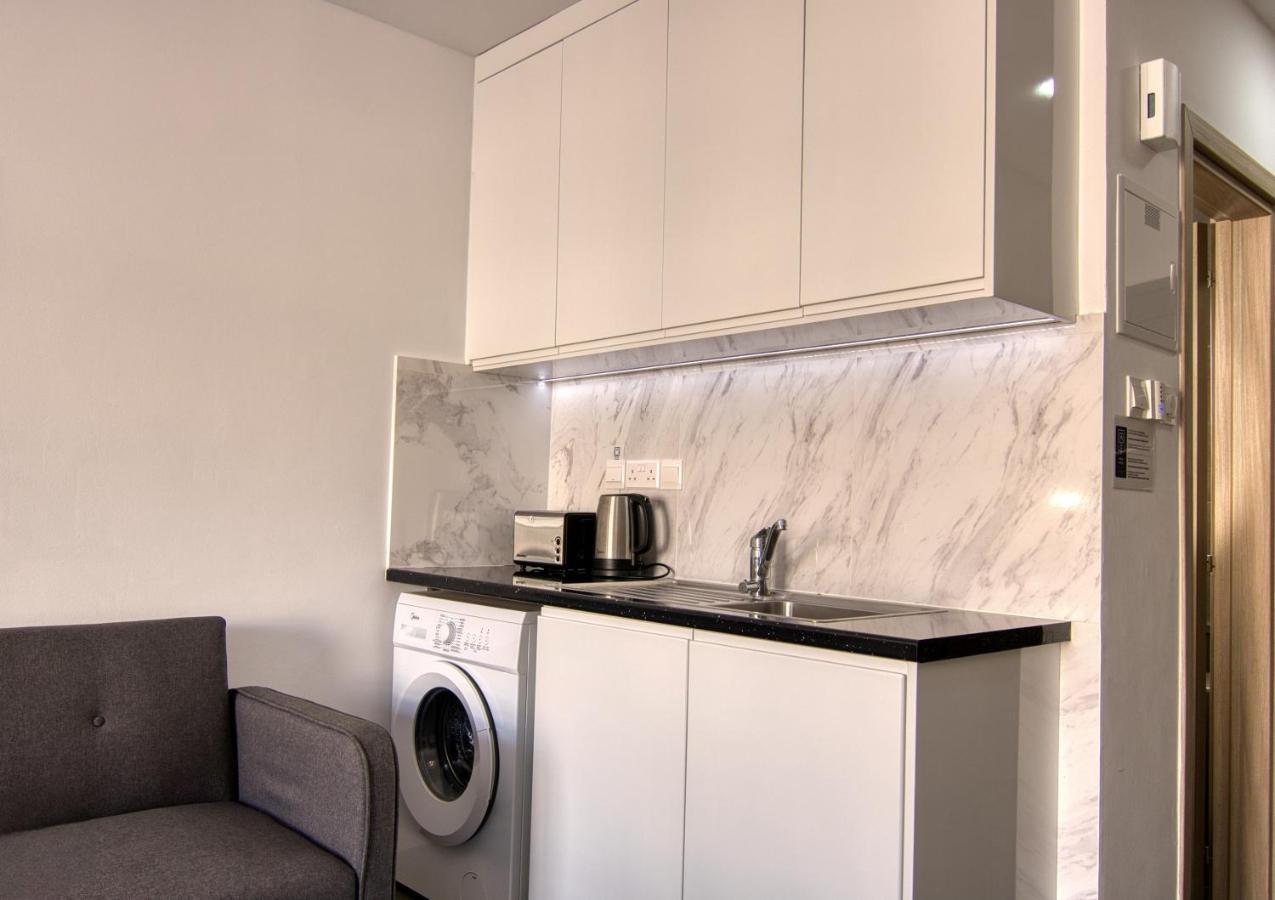 Phaedrus Living: Seaside Luxury Flat Athina 118 Apartment Paphos Bagian luar foto